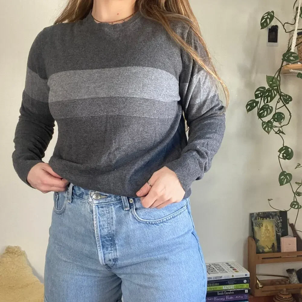 Claiborne Gray Striped Light Knit Sweater Sz S